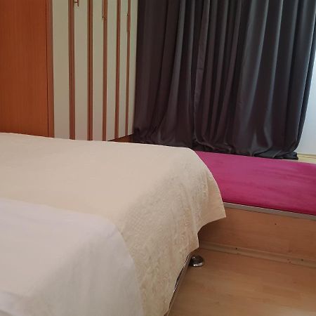 Apartment Milena Omiš Esterno foto