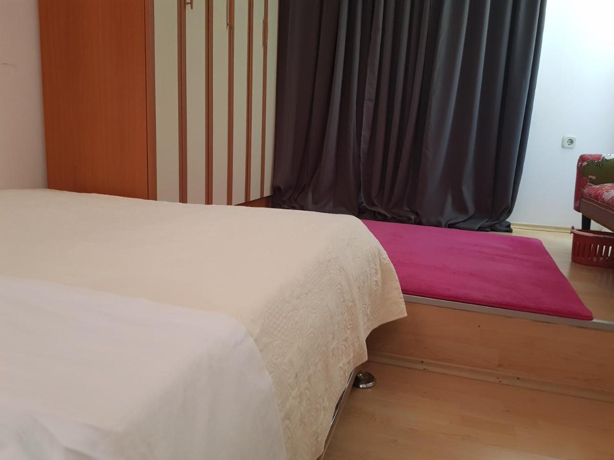 Apartment Milena Omiš Esterno foto