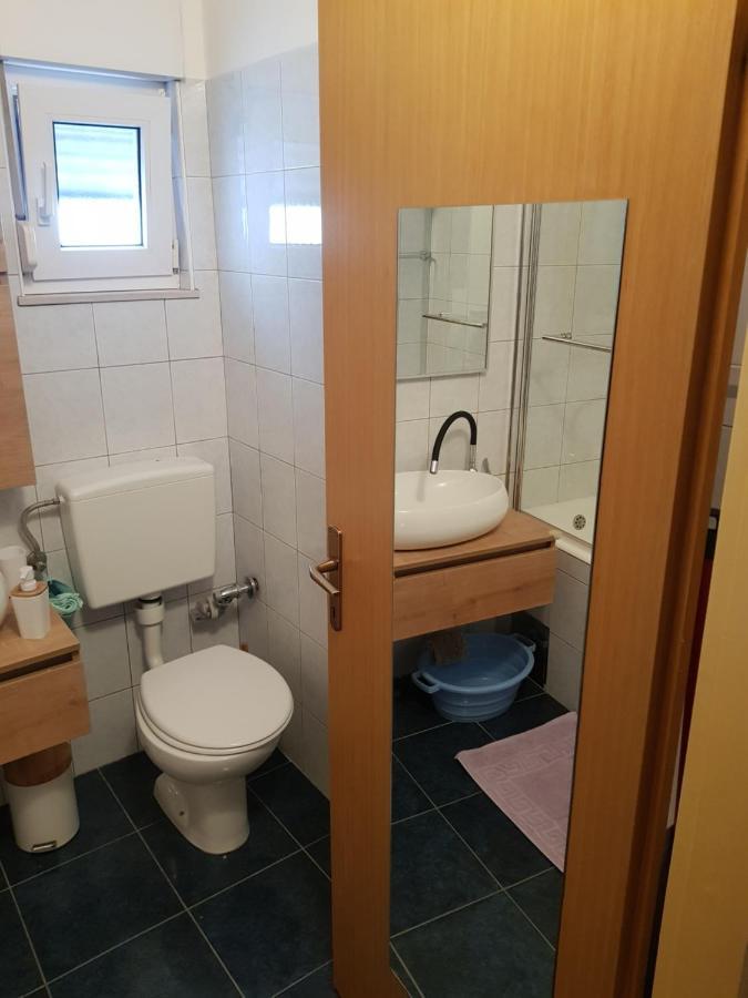 Apartment Milena Omiš Esterno foto