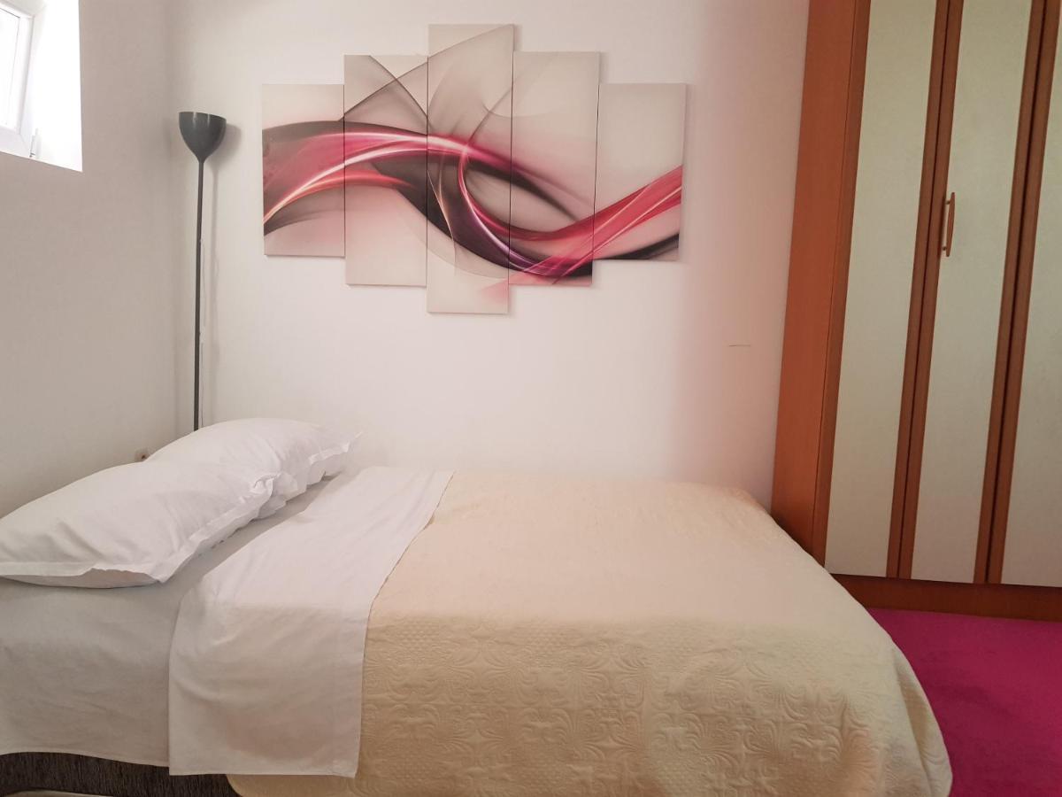Apartment Milena Omiš Esterno foto