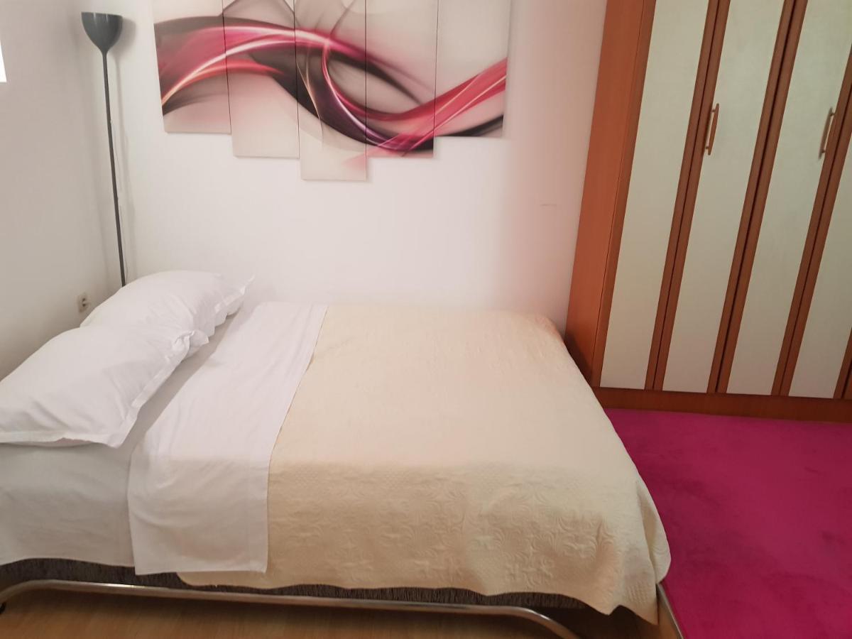 Apartment Milena Omiš Esterno foto