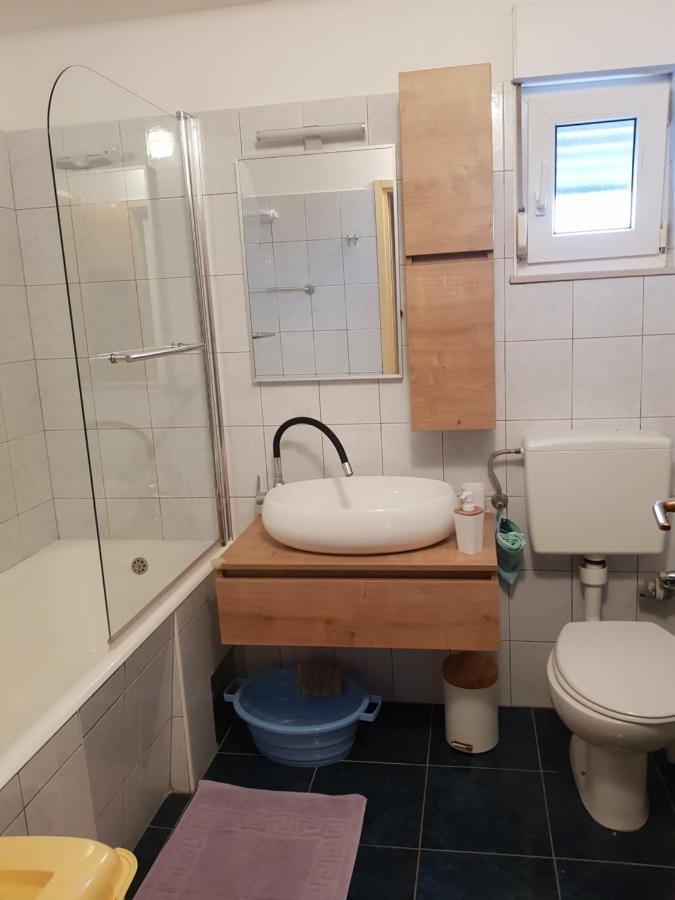 Apartment Milena Omiš Esterno foto