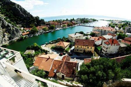 Apartment Milena Omiš Esterno foto